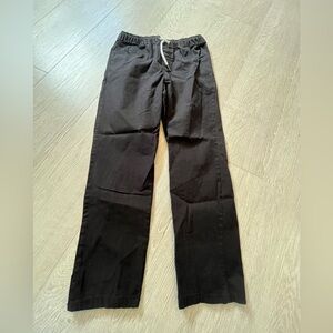 Black Tommy Bahamas cargo pants for boys size 10-12